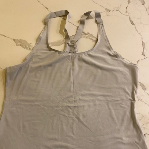 Set of 4 Athleta fitness tanks, size Medium - Picture 8 of 9